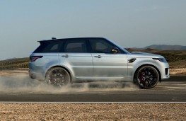 Range Rover Sport HST side action
